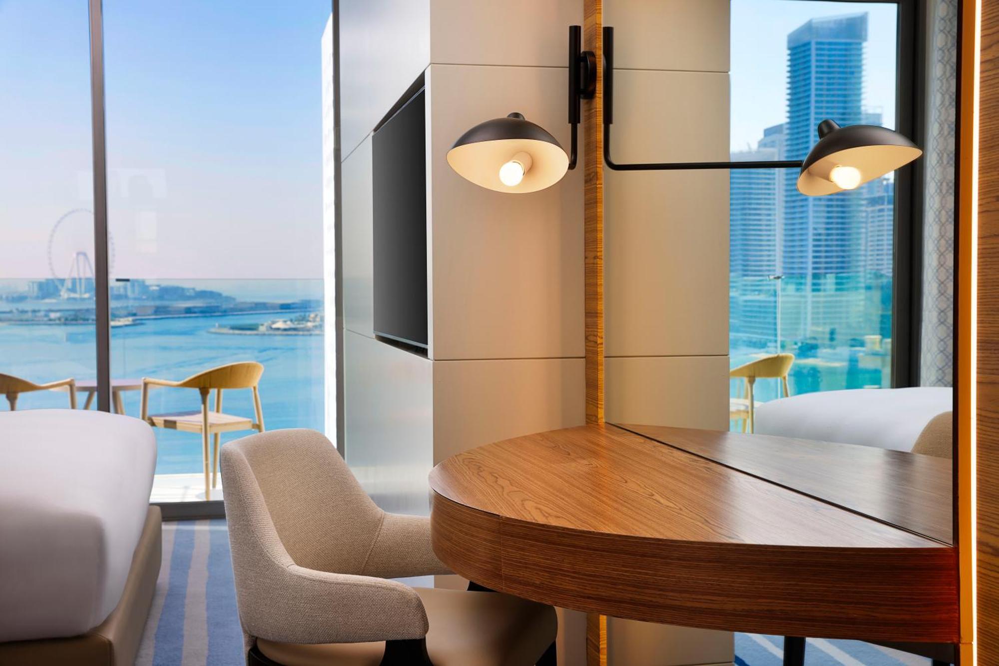 Tumbi West Palm Beach Hotel Dubai,Tapestry Collection Hilton Luaran gambar