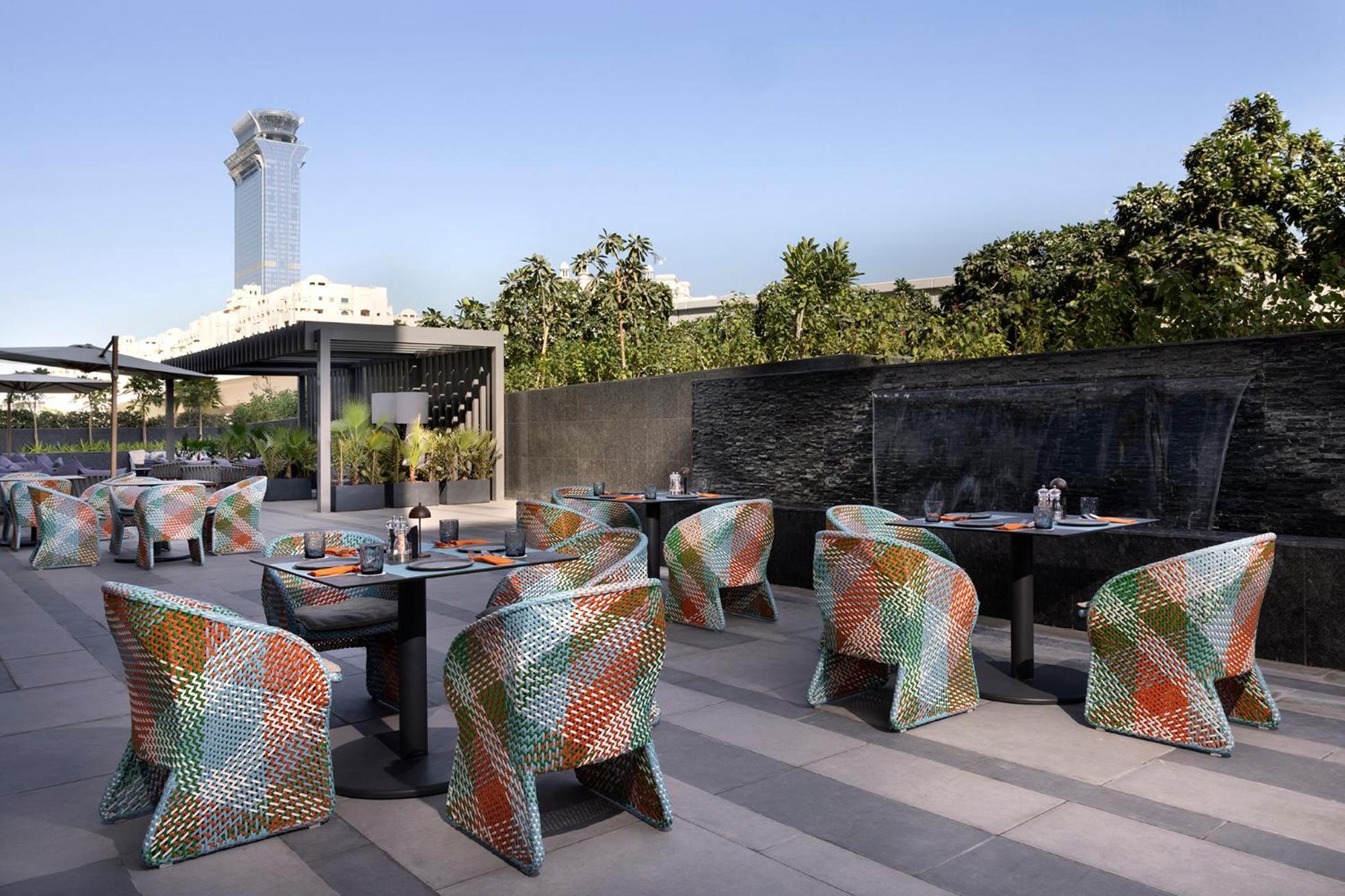 Tumbi West Palm Beach Hotel Dubai,Tapestry Collection Hilton Luaran gambar